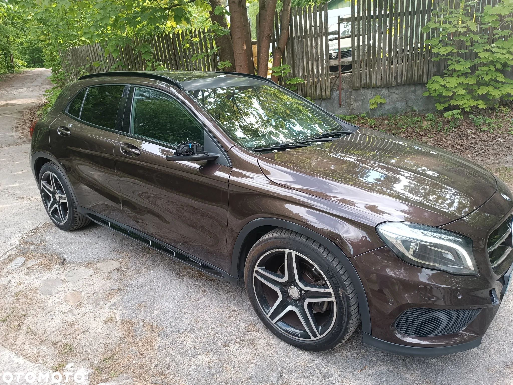 Mercedes-Benz GLA - 1