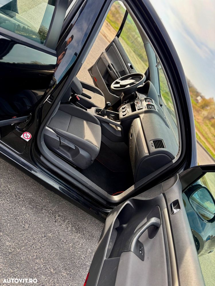 Volkswagen Golf 1.6 FSI Tour - 6