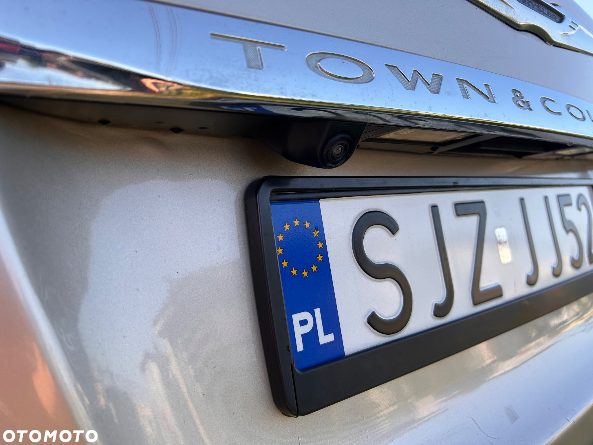 Chrysler Town & Country 3.6 Limited - 18