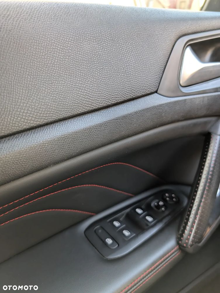 Peugeot 308 - 16