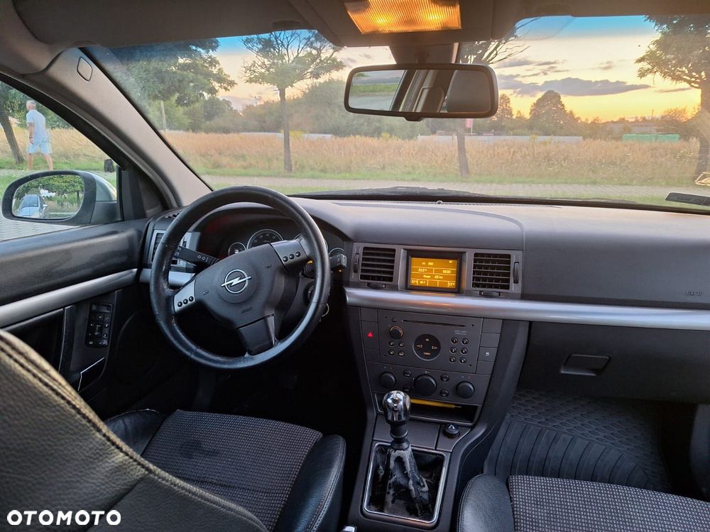 Opel Vectra 1.8 - 10