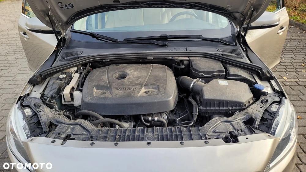 Volvo V60 T5 Drive-E Summum - 24