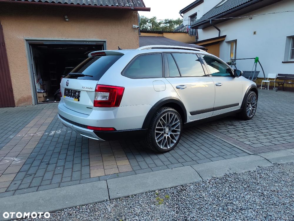 Skoda Octavia 2.0 TDI 4x4 DSG Scout - 6