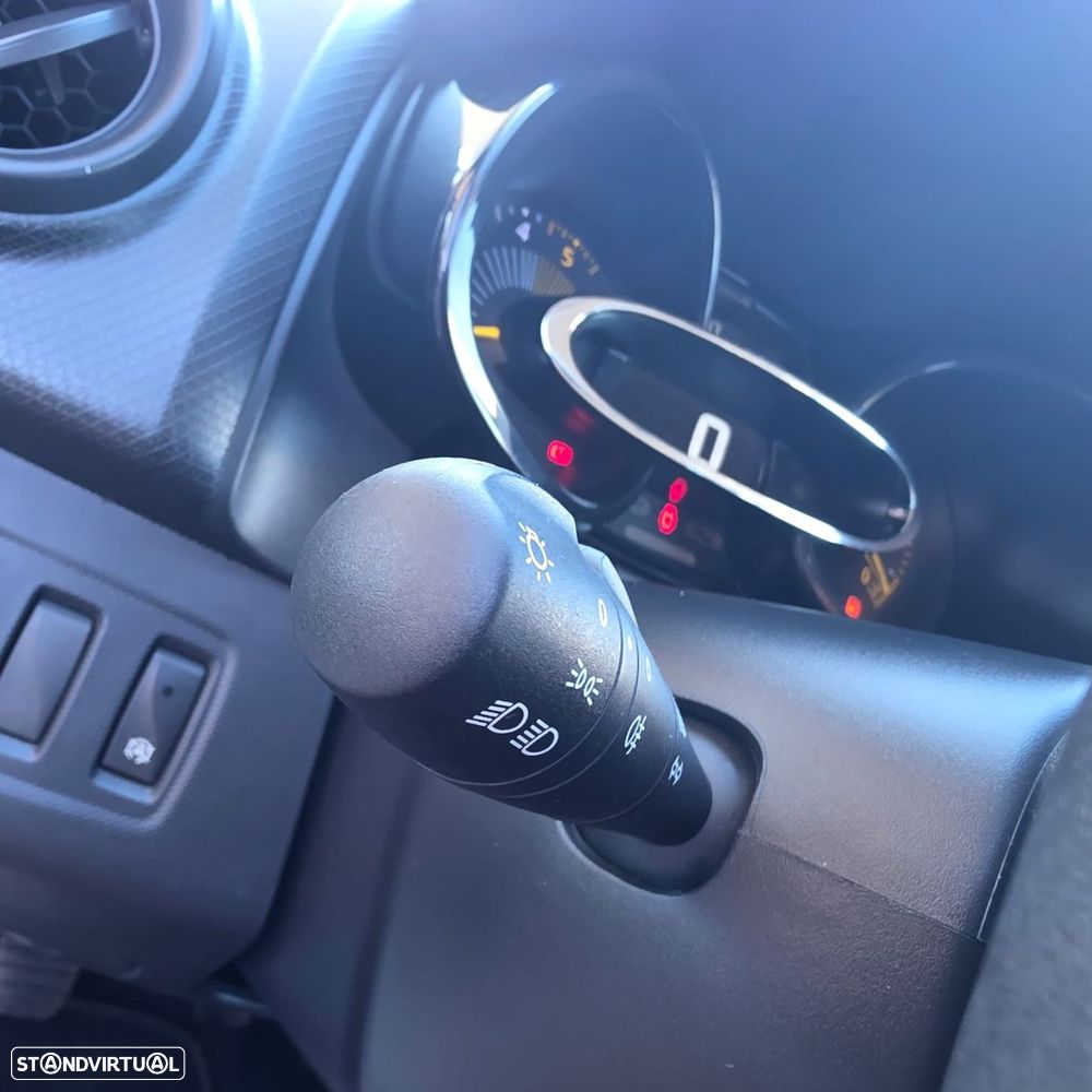 Renault Clio - 21