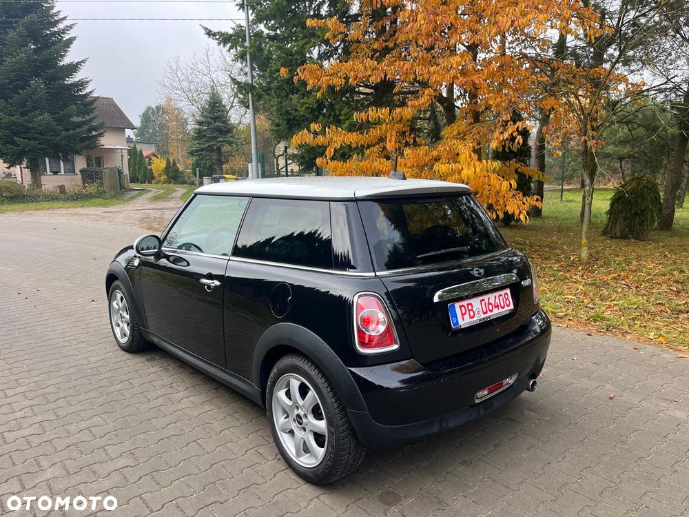 MINI Cooper Standard - 3