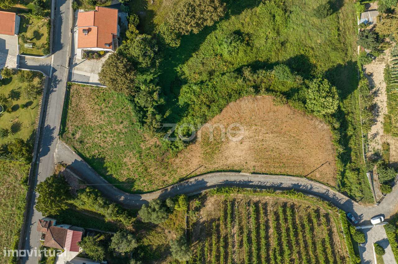 Terreno em Dornelas, Amares - Grande imagem: 5/16