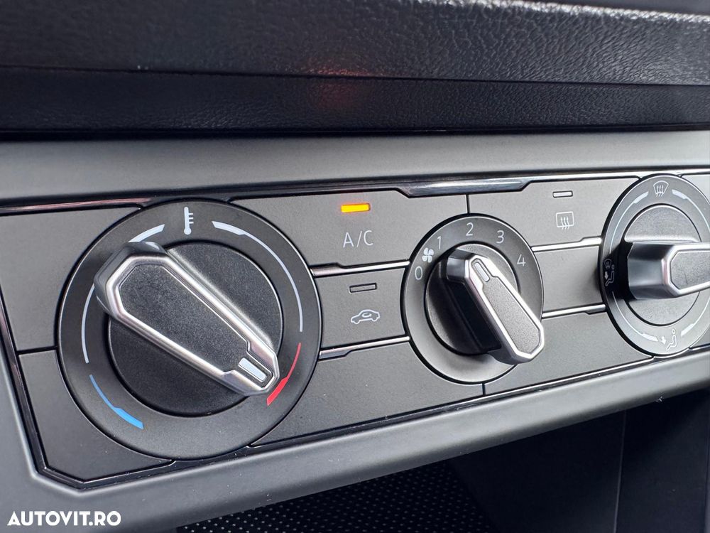 Volkswagen Polo - 21