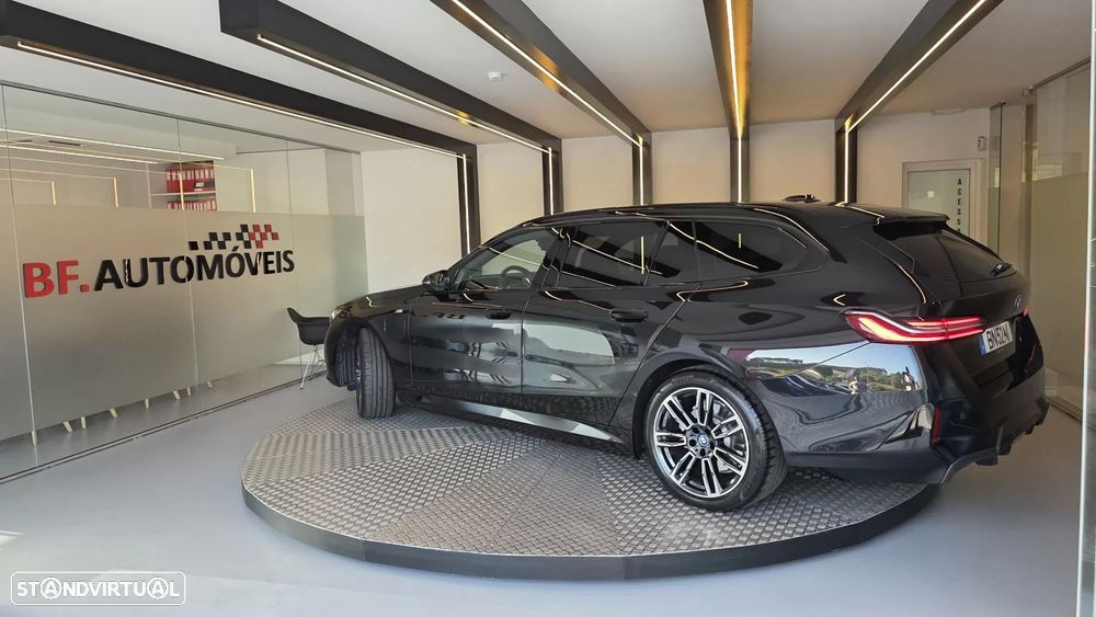 BMW 530 e Pack Desportivo M Pro - 16
