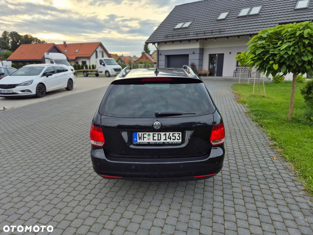 Volkswagen Golf 2.0 TDI DPF Trendline - 17