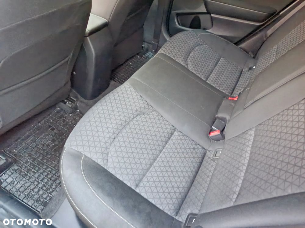Kia Ceed 1.4 T-GDI L - 14
