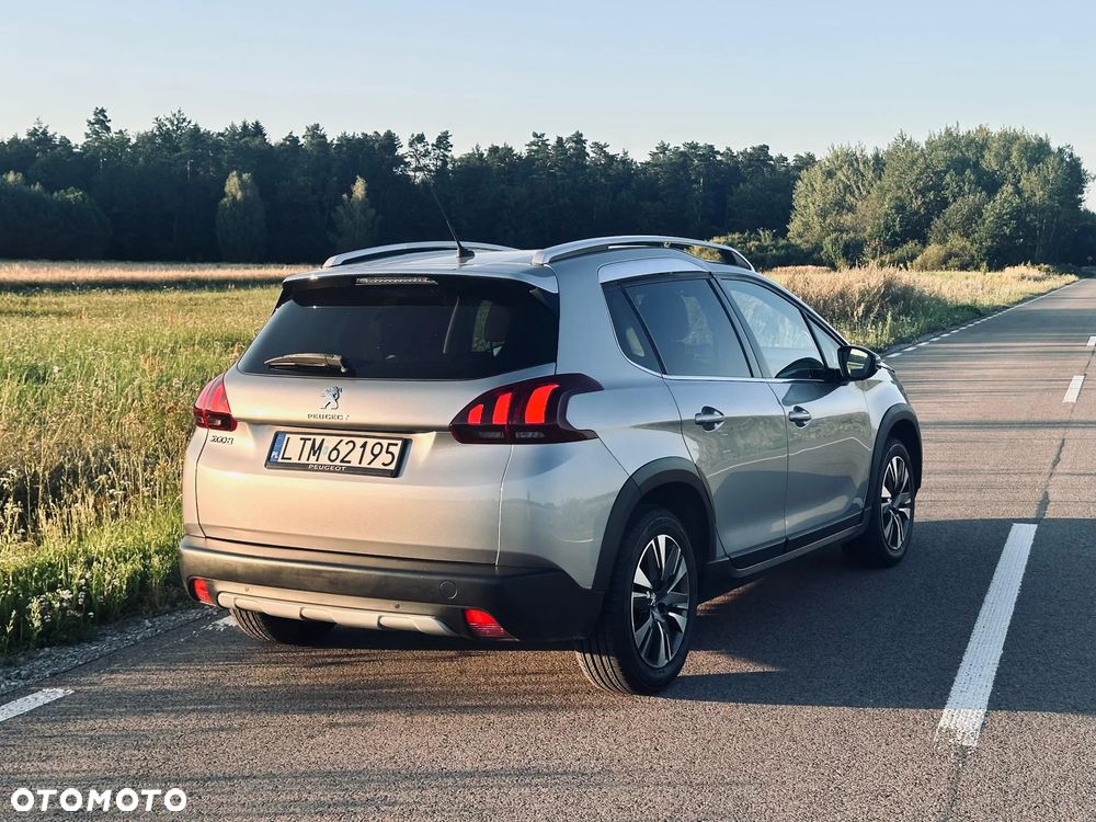 Peugeot 2008 1.5 BlueHDi Allure S&S - 3