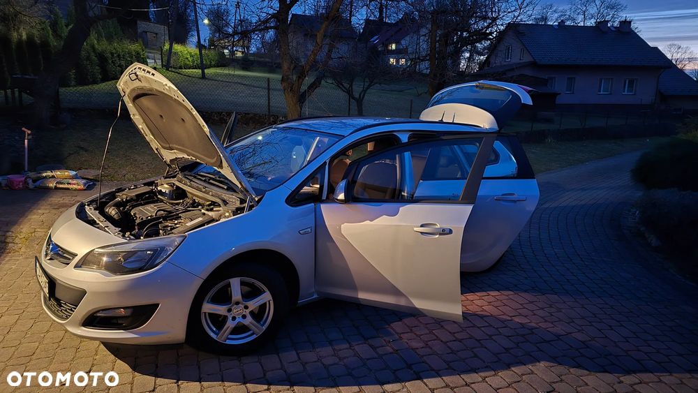 Opel Astra 1.4 T Sport - 13