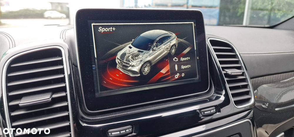 Mercedes-Benz GLE - 31