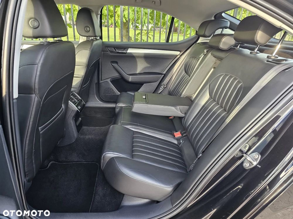 Skoda Superb 2.0 TDI DSG Ambition - 10