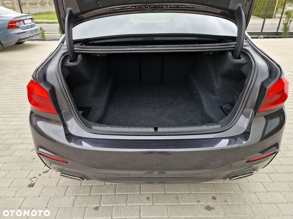 BMW Seria 5 530i GPF M Sport sport - 12