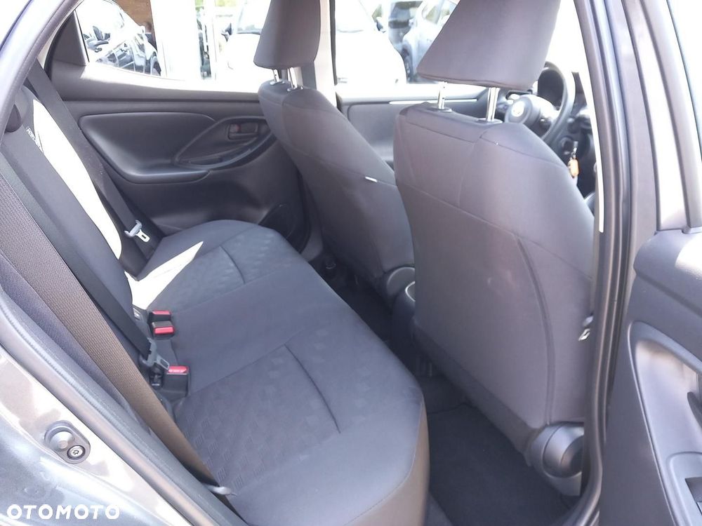 Toyota Yaris 1.5 Comfort - 12