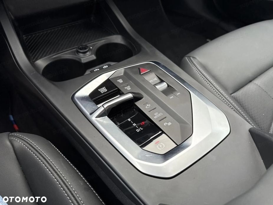 BMW Seria 1 120 mHEV - 10