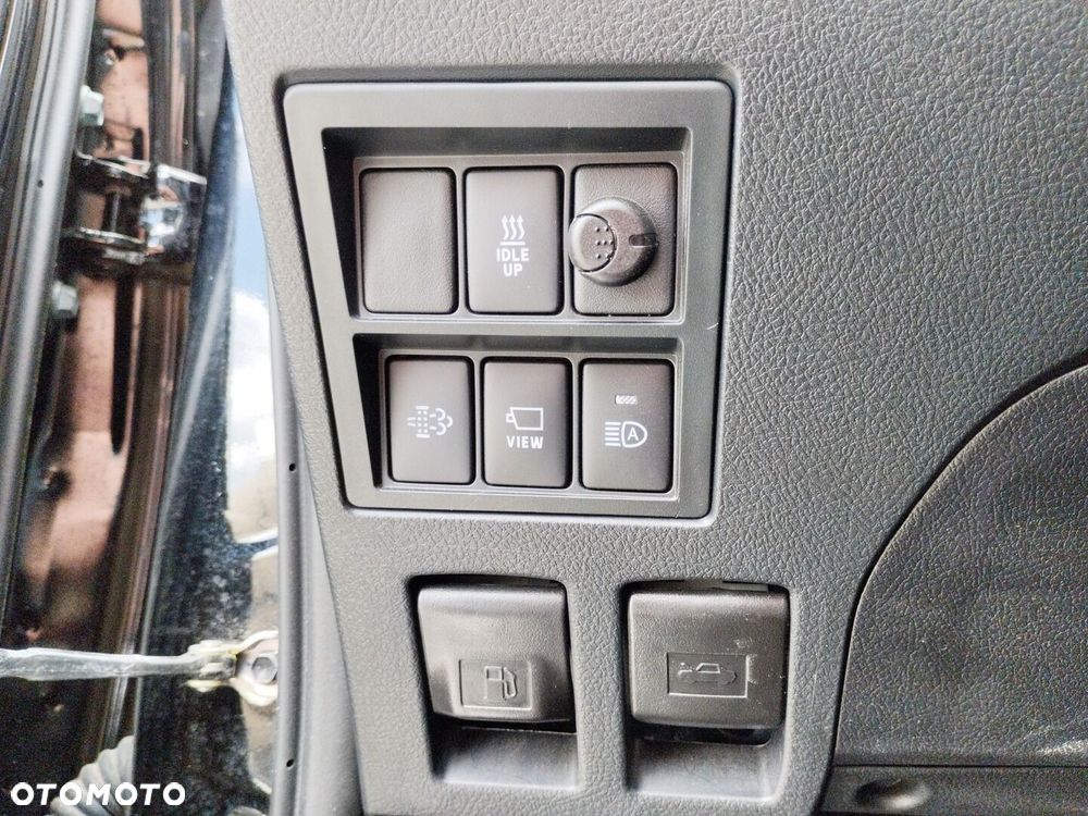 Toyota Hilux 2.8 D-4D mHEV Double Cab Executive 4x4 - 25