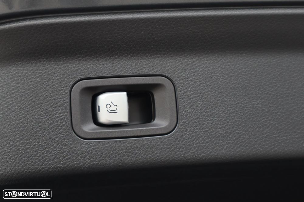 Mercedes-Benz GLC 250 d 4Matic 9G-TRONIC AMG Line - 9