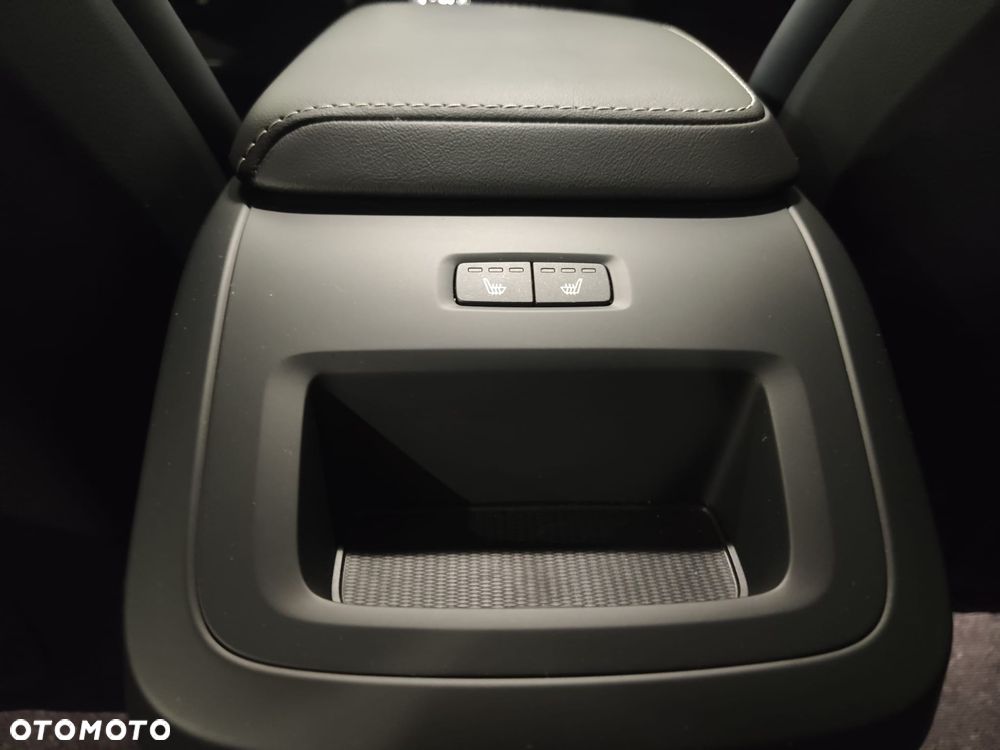 Volvo XC 60 T6 Plug-In Hybrid XLR AWD Plus Black Edition - 10