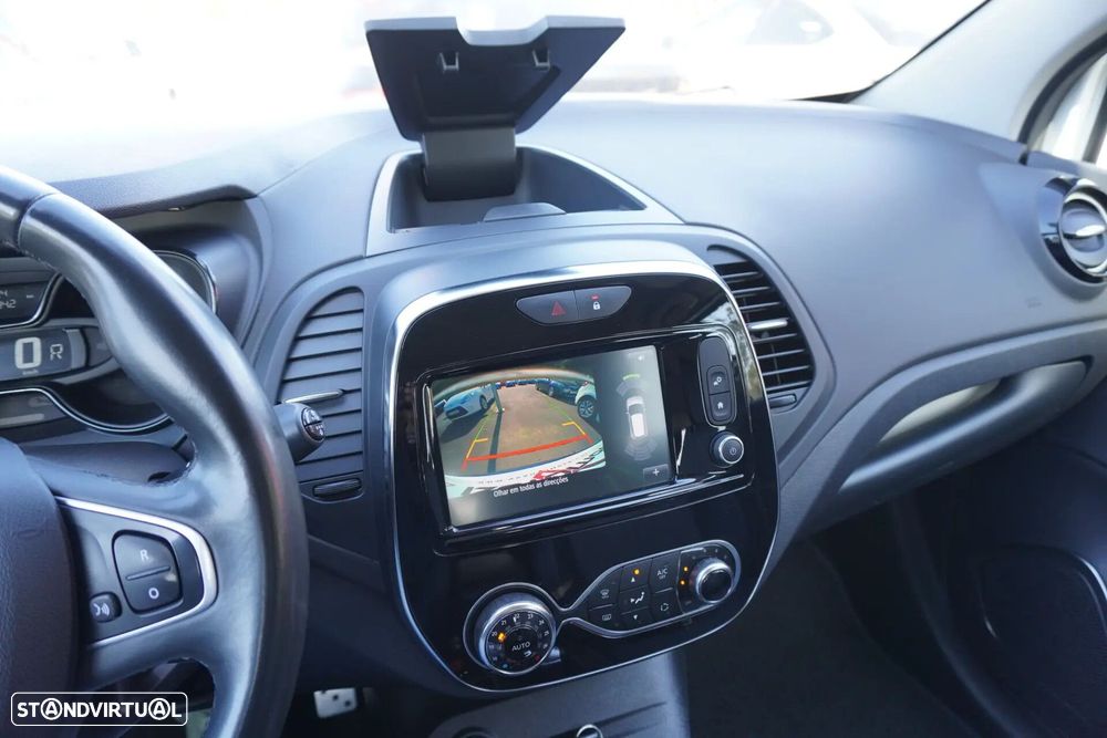 Renault Captur 1.5 dCi Exclusive EDC - 24