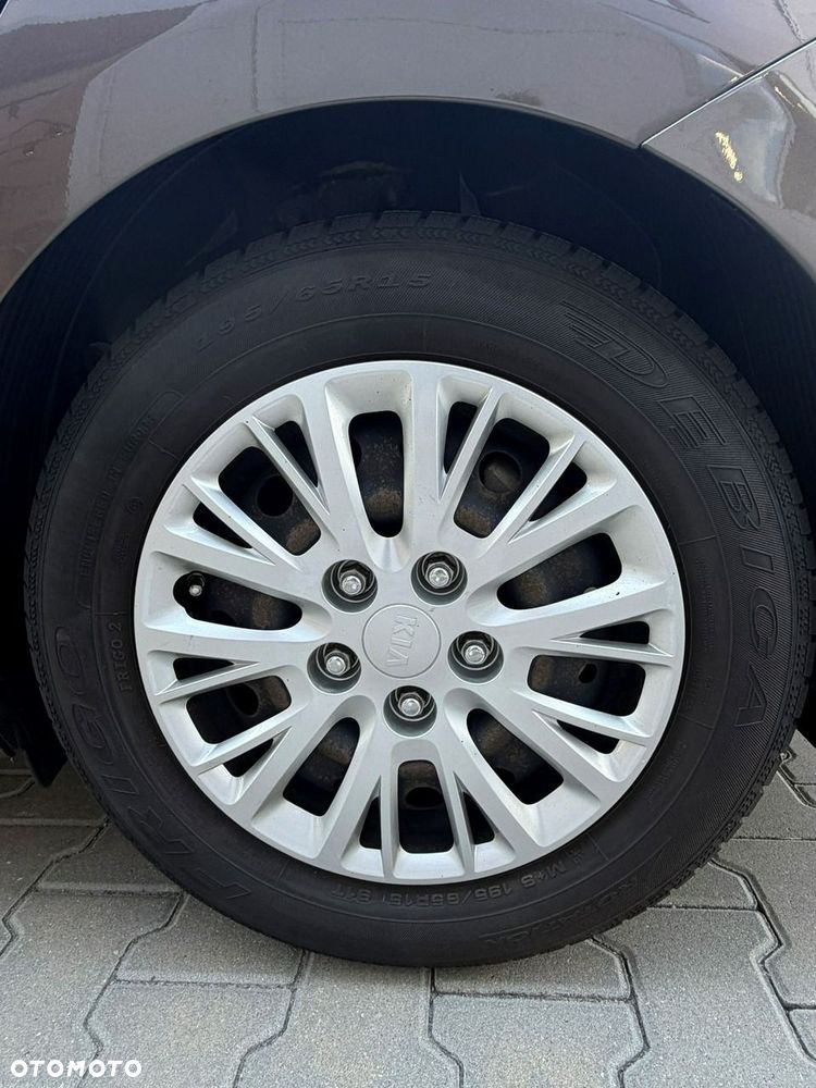Kia Ceed - 35