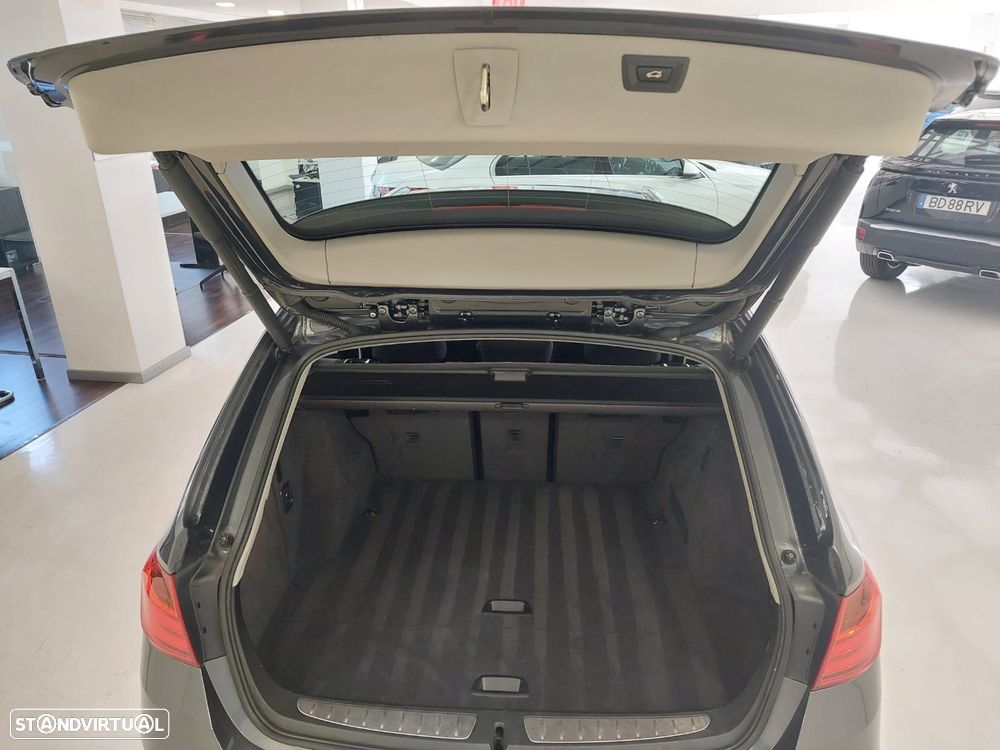 BMW 320 d Line Sport - 8