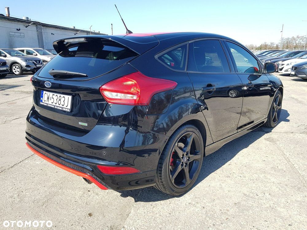 Ford Focus 1.5 EcoBoost STart-Stopp-System ST-LINE - 5