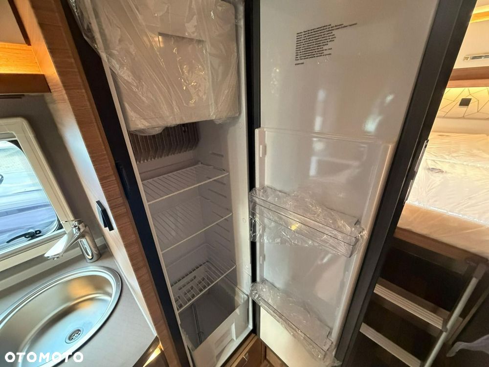 Weinsberg CaraCompact Suite MB 640 MEG - 23