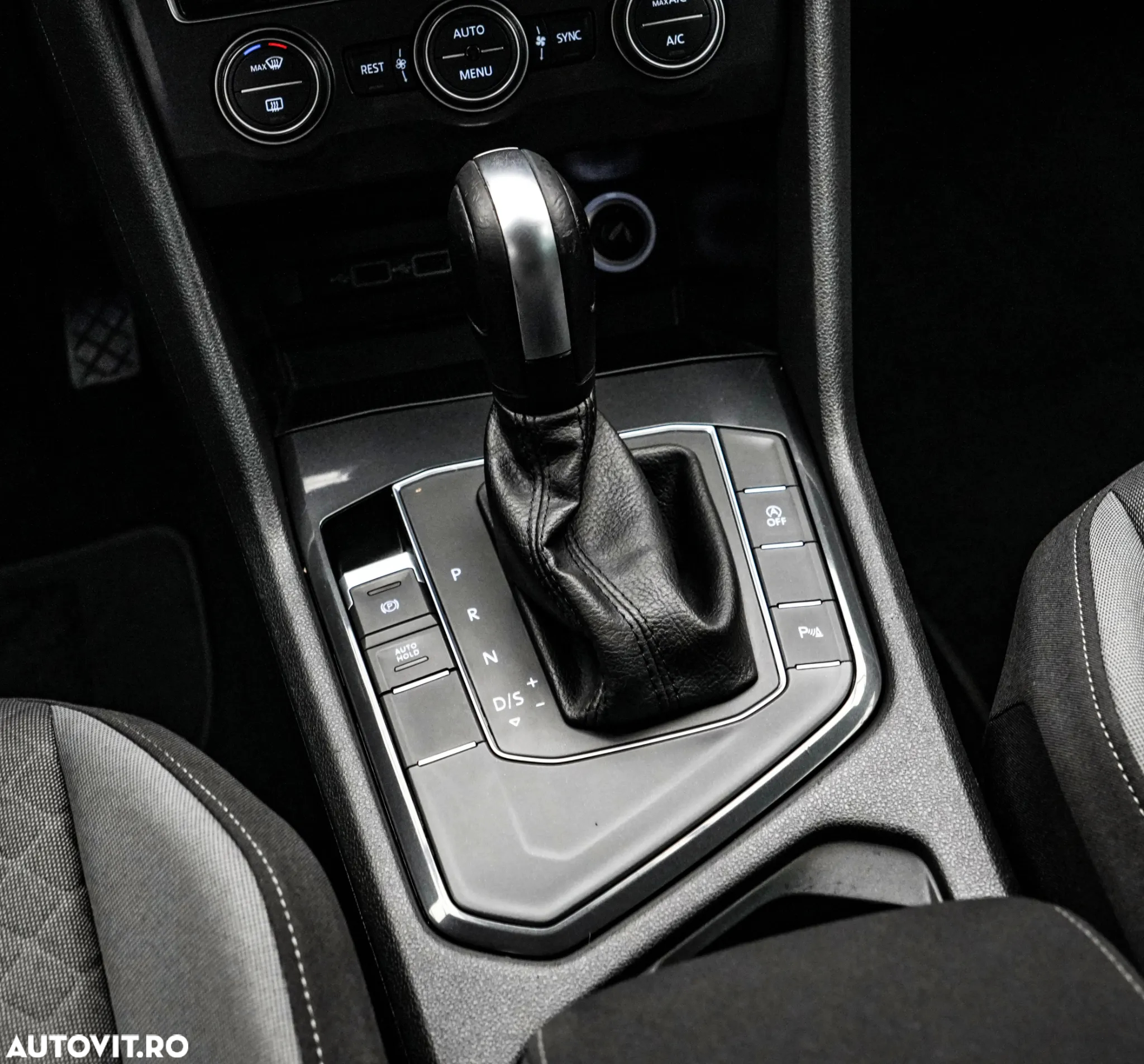 Volkswagen Tiguan 2.0 TDI DPF DSG Comfortline - 19