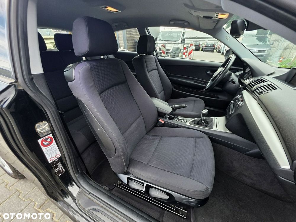 BMW Seria 1 118d - 22