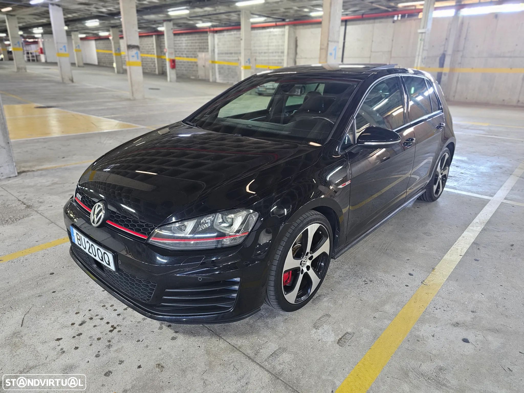 VW Golf 2.0 TSi GTi DSG Performance - 1
