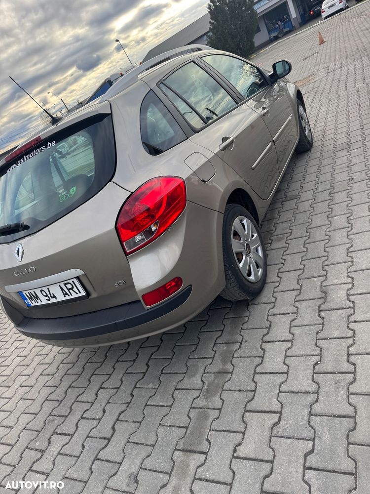 Renault Clio 1.5dCi Team - 10