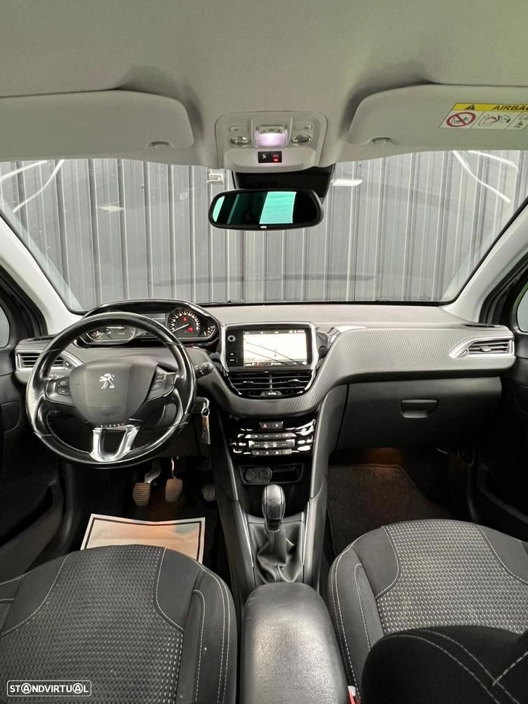 Peugeot 208 1.2 PureTech Allure Pack - 9