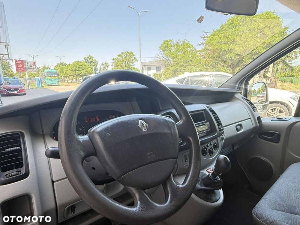 Renault Trafic - 19