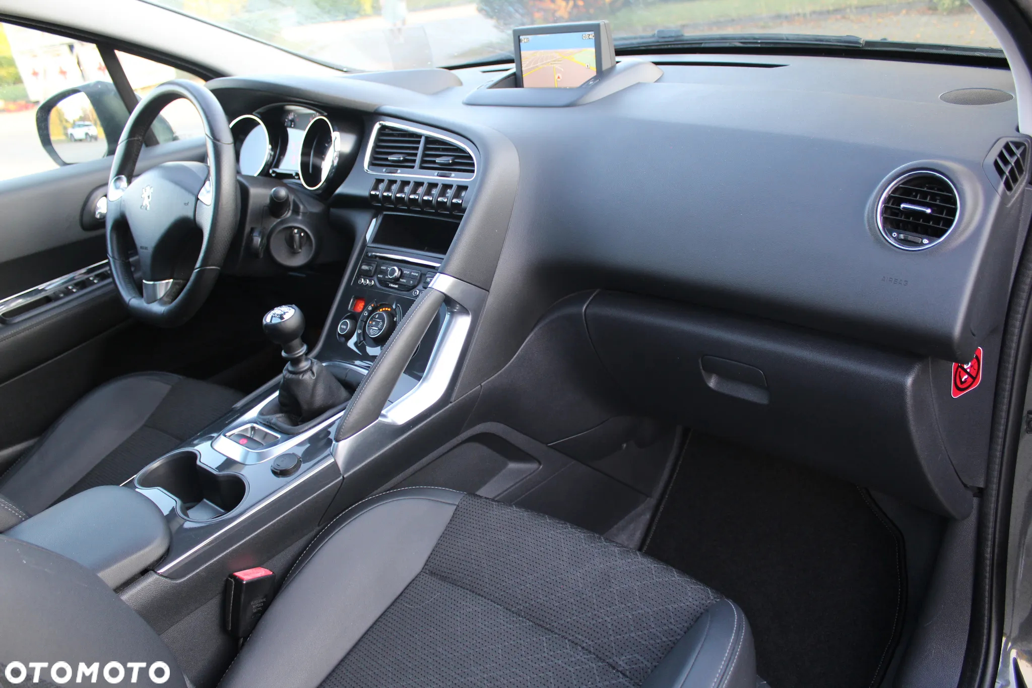 Peugeot 3008 1.2 PureTech Allure Pack S&S - 24