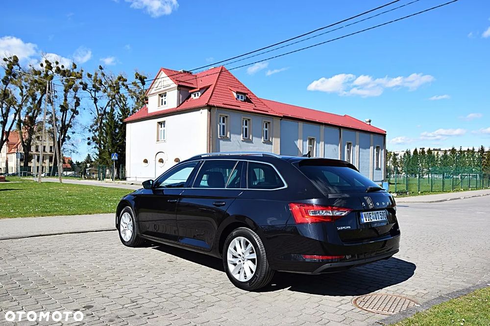 Skoda Superb 2.0 TDI Sportline DSG7 - 10