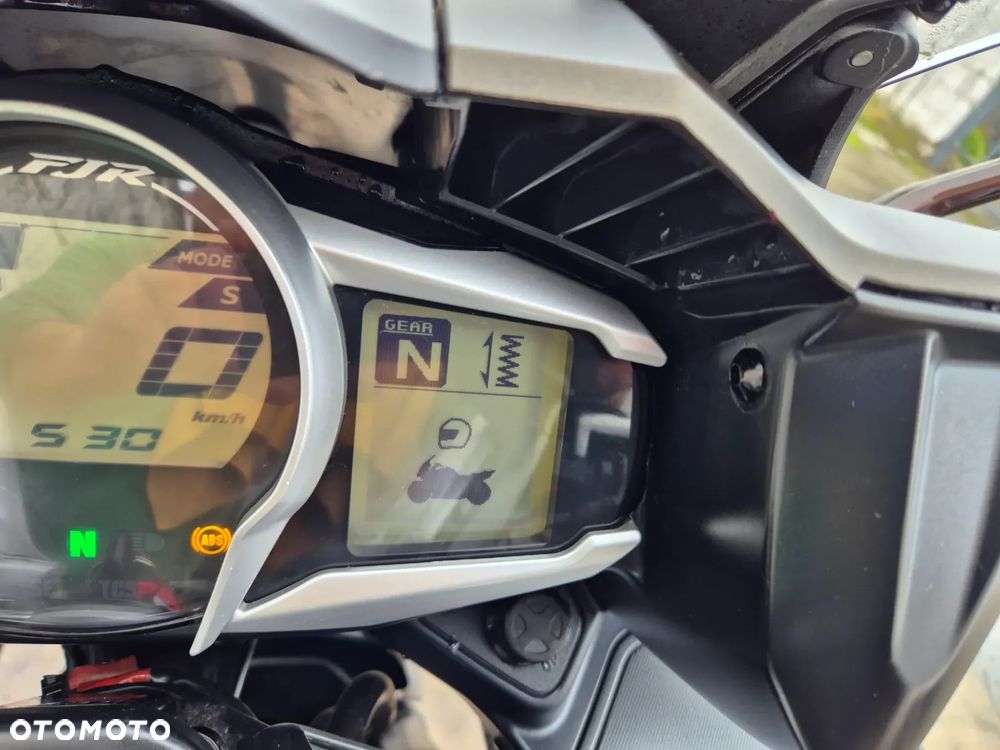 Yamaha FJR - 18