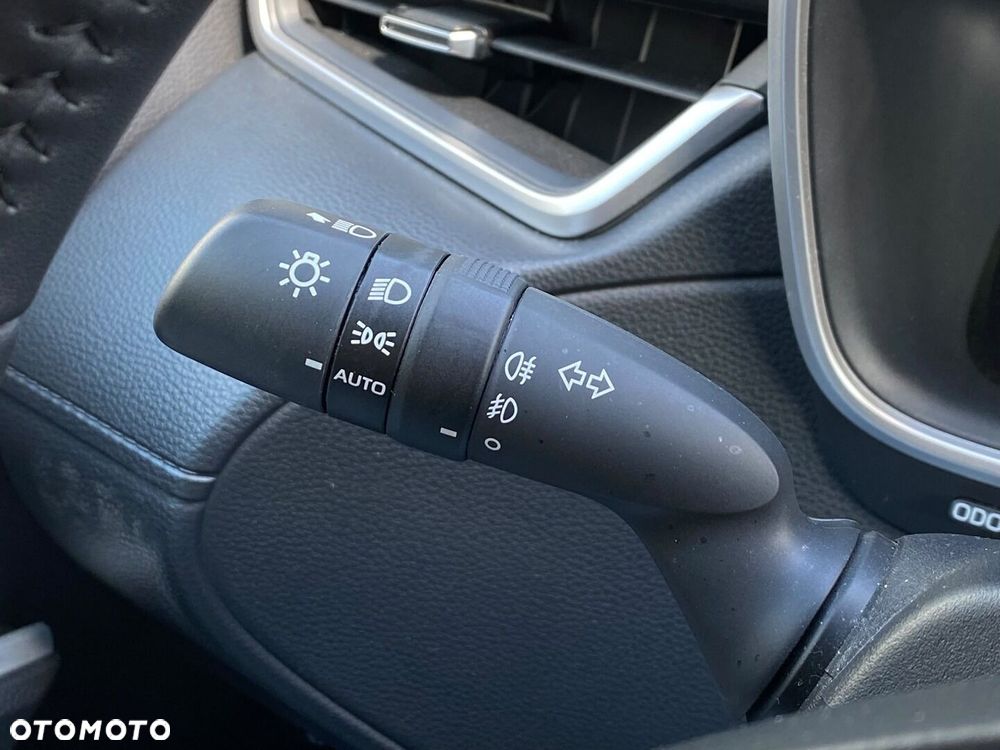 Toyota Corolla Cross 2.0 Hybrid Executive - 29