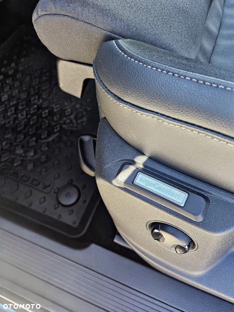 Volkswagen Caddy 2.0 TDI Style DSG - 8