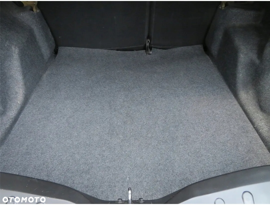 Citroën C-Elysée 1.6 VTi Shine EAT6 - 13