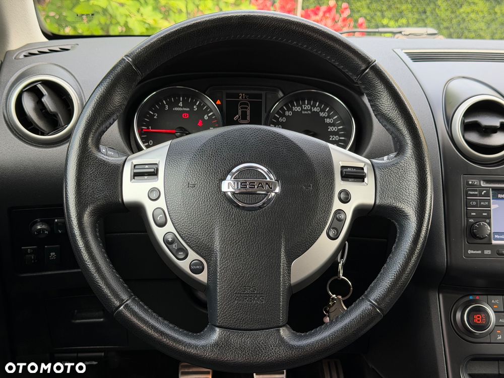 Nissan Qashqai 2.0 4x4 Tekna - 38