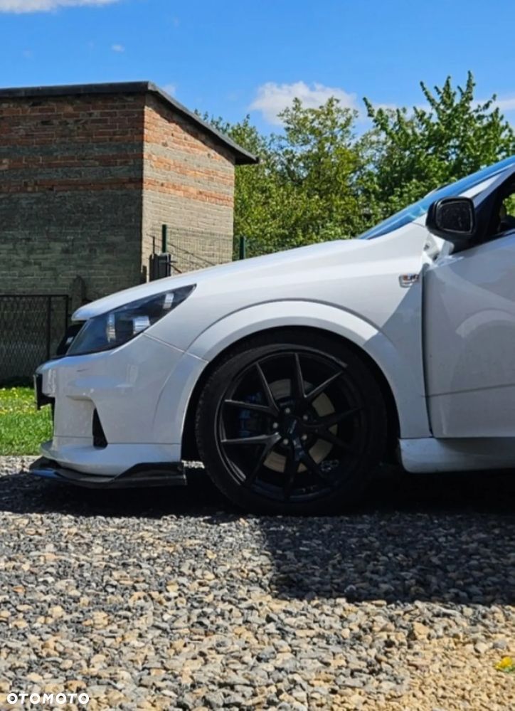 Opel Astra 2.0 T OPC - 20