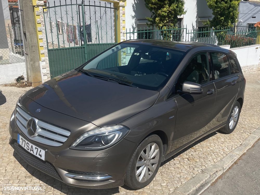 Mercedes-Benz B 200 CDI (BlueEFFICIENCY) - 1