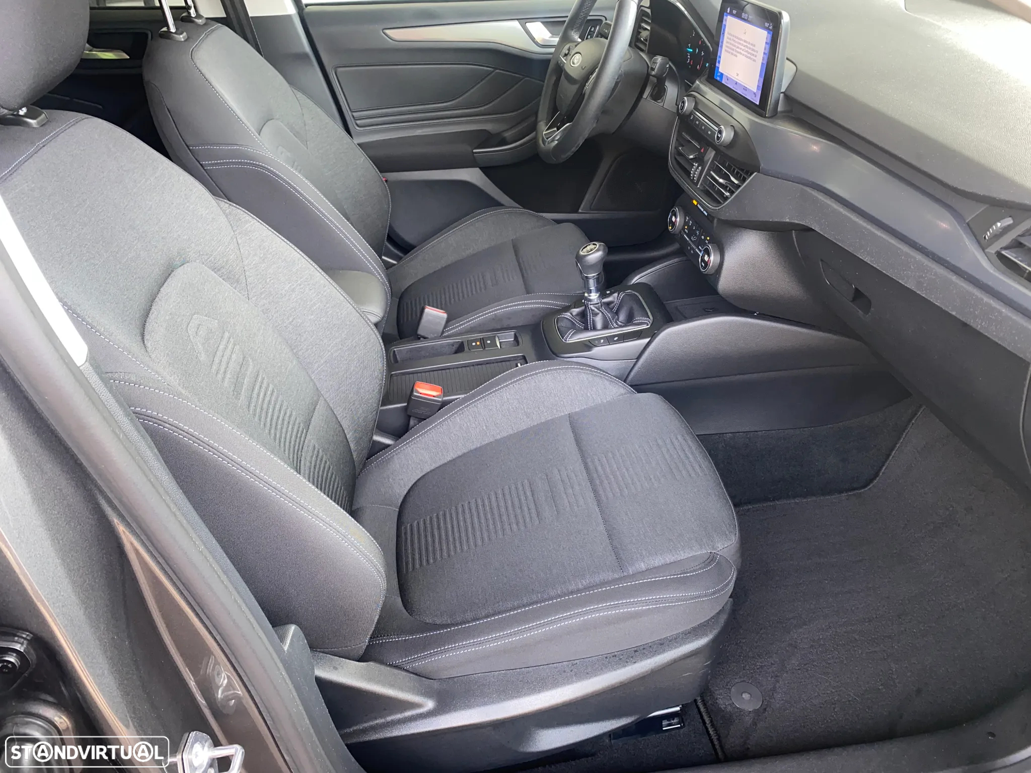 Ford Focus SW 1.5 TDCi EcoBlue Active X - 14