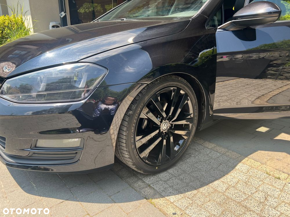 Volkswagen Golf - 21