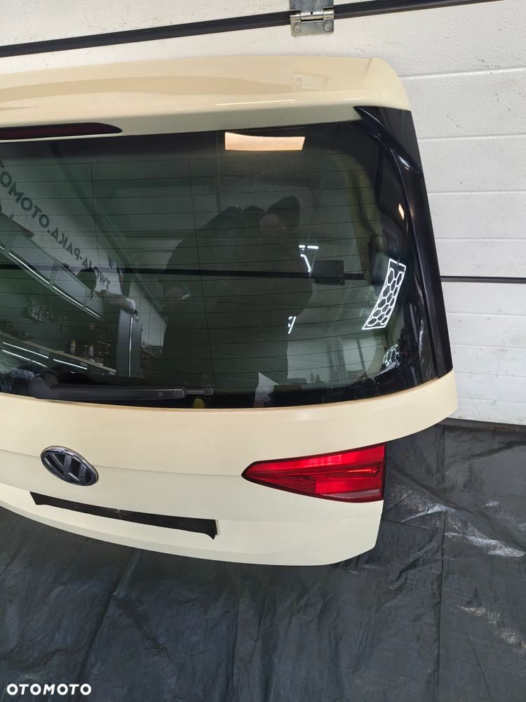 Vw Touran 5T III klapa bagażnika  R115L - 3