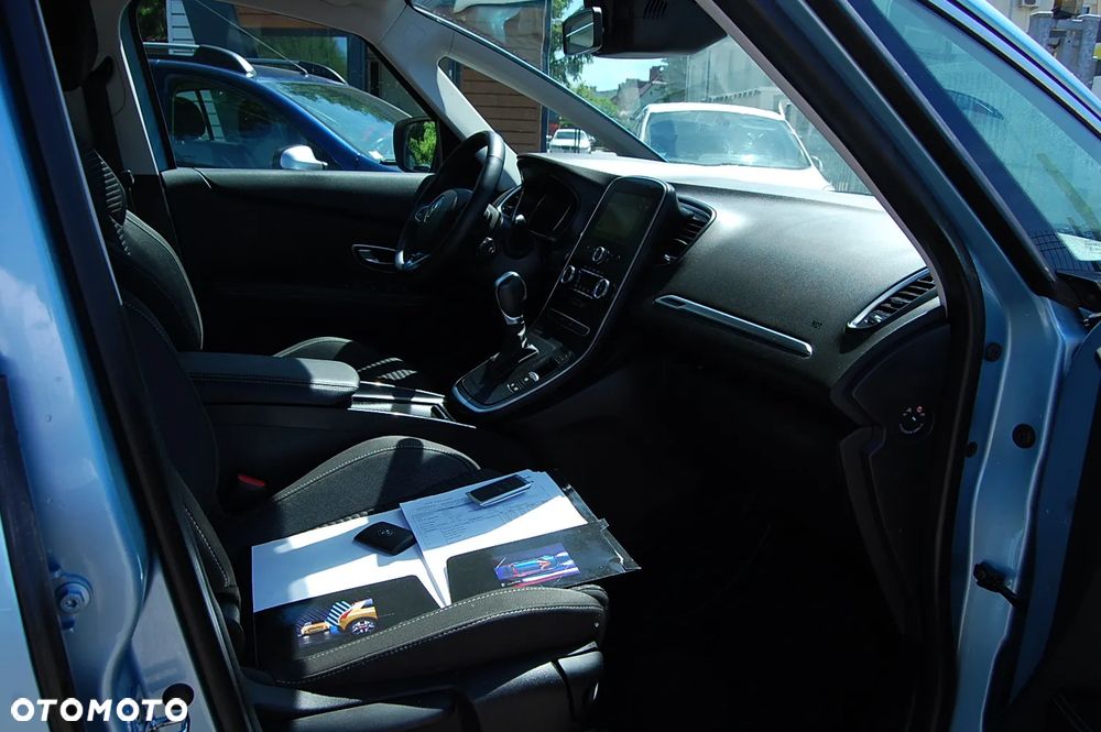 Renault Grand Scenic - 20
