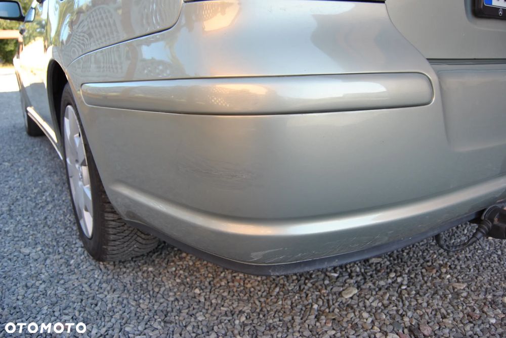 Toyota Avensis 1.8 VVT-i Sol - 35