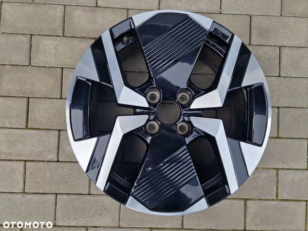 FELGA PEUGEOT 2008 II 6,5Jx17CH4 ET32 4x108 - 1